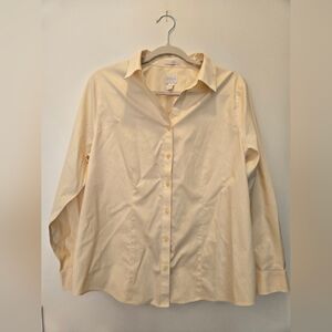 Chico's Butter Yellow Casual Button Down Shirt